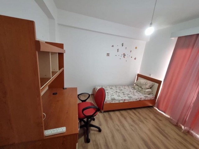 K.KAYMAKLI TERMİNAL Bölgesinde 2+1 Full Eşyalı Kiralık  DAİRE