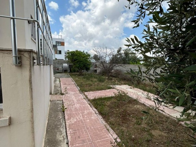 3+1 VILLA WITH LARGE GARDEN FOR SALE IN KYRENIA BOSPHORUS AREA