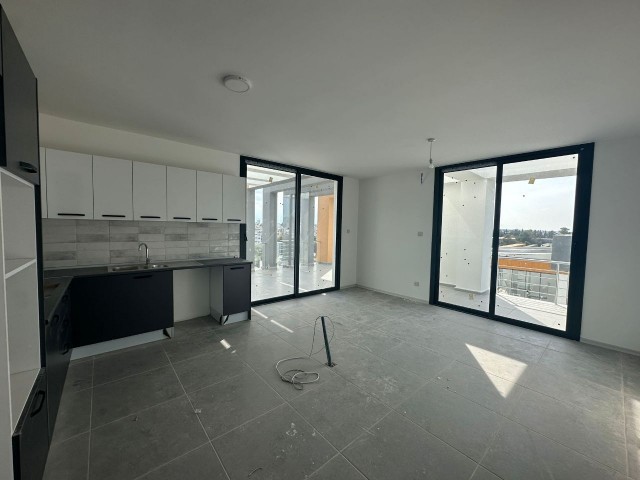 LEFKOŞA ÇAĞLAYAN'DA 2+1 SATILIK PENTHOUSE DAİRE