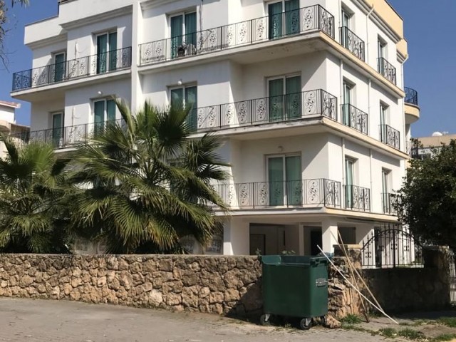 COMPLETE BUILDING FOR SALE IN KYRENIA CENTER!