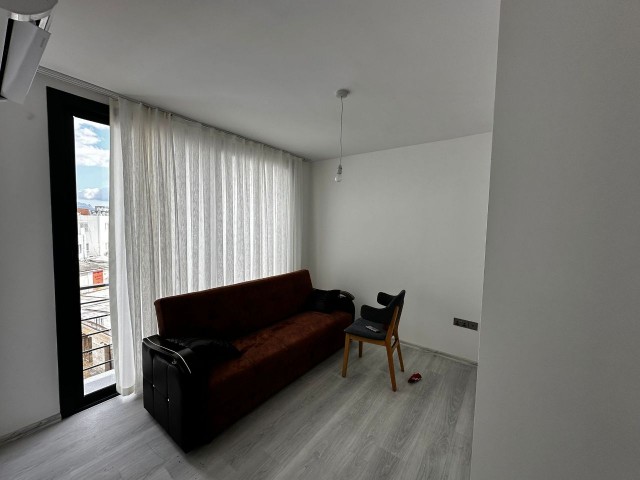 Neu fertiggestelltes 3+1 Penthouse in Dumlupınar!