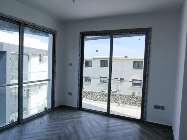 LAPTA IS AN APARTMENT WITH A PRIVATE TERRACE, FURNISHED IN A ZERO-STOREY BUILDING. ** 