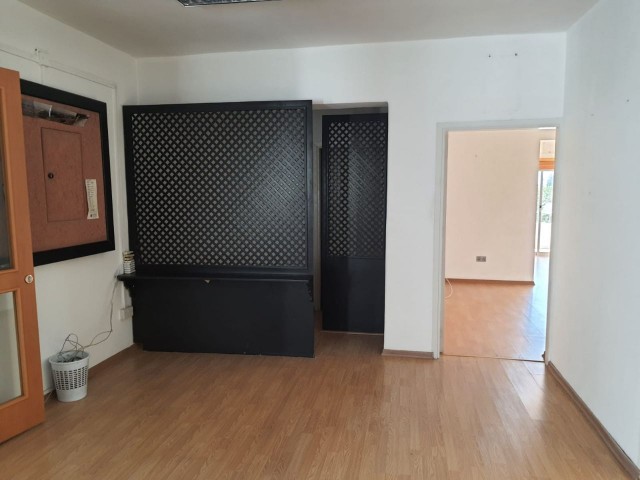 Büro Kaufen in Kumsal, Nikosia