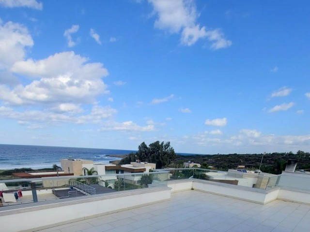 3 BEDROOM VILLA WITH PRIVATE POOL - SEA VIEWS