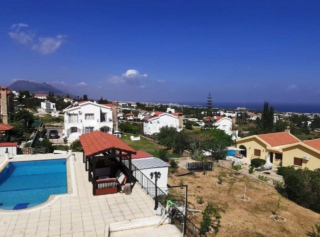 3 BEDROOM  LUXURY VILLA WITH PRIVATE POOL SUPERB SEA VIEWS - SOLE AGENT