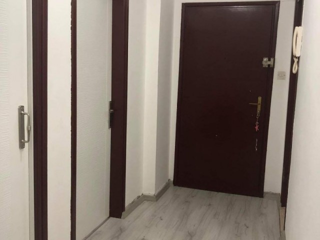 Kaşgar Bölgesinde Satılık 2+1 110 m2 Daire. TEK YETKİLİ