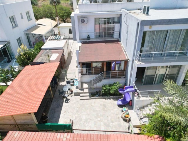  Ground floor, 2+1 spacious flat with garden for sale in Alsancak , Escape beach area