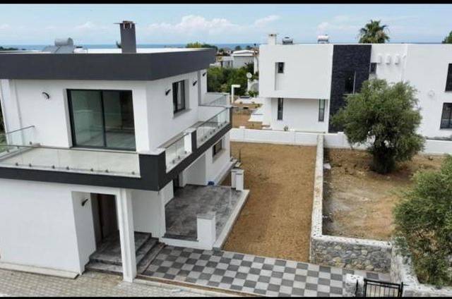 Çatalköyde satılık 3+1 villa