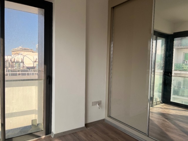 Flat For Sale in Yukarı Girne, Kyrenia