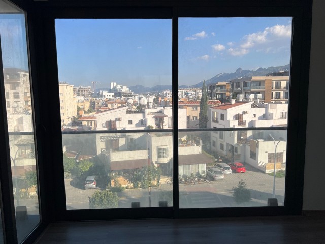 Flat For Sale in Yukarı Girne, Kyrenia