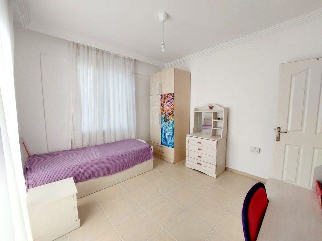 Kyrenia Center 3+1 Wohnung zu verkaufen