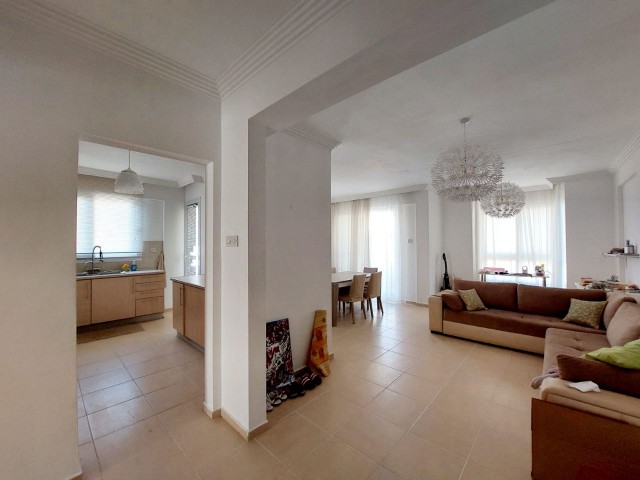 Girne Merkez 3+1 For Sale Flat