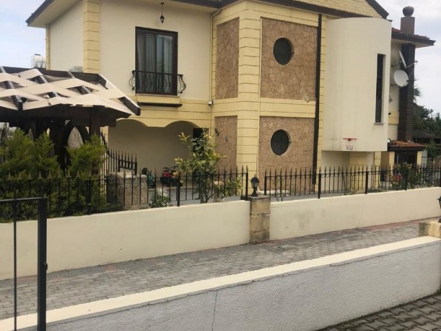 Kyrenia Alsancak 4+1 Villa For Sale 