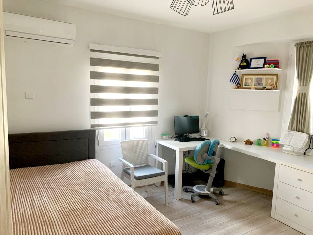 Girne / Çatalköyde satılık 4+1 villa