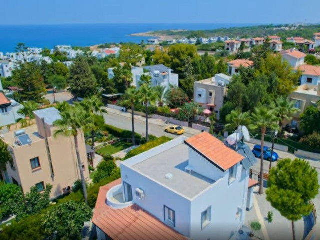 4+1 Villa zum Verkauf in Kyrenia / Çatalköy