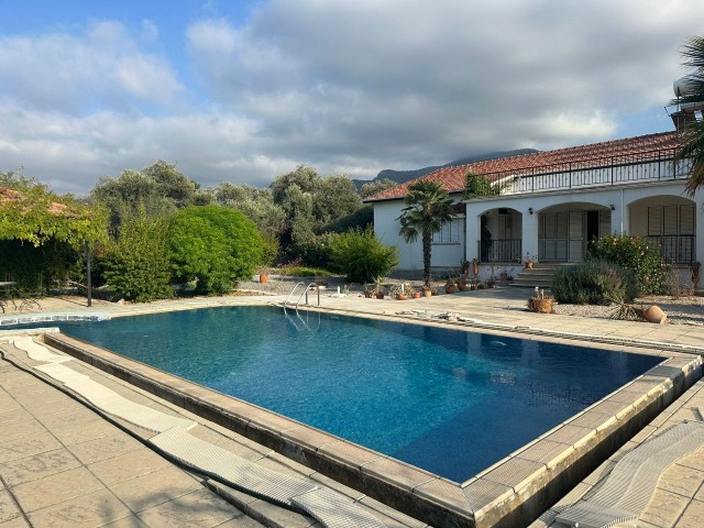 3 bedroom villa for rent with private pool in Ozanköy, Kyrenia