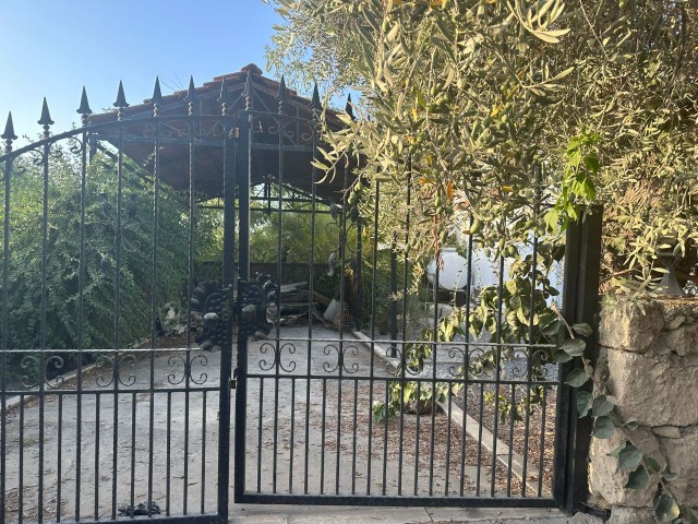 Villa mit 3 Schlafzimmern und privatem Pool in Ozanköy, Kyrenia zu vermieten