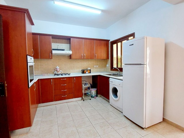 1+1 flat in a complex with a pool in Doğanköy, Kyrenia