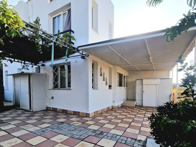 Kyrenia 2+1 Wohnung Bahceli Haus