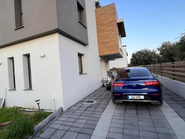 Girne Ozanköyde satılık 3+1 villa