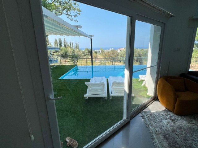 VILLA ZU VERKAUFEN in Kyrenia Ozanköy