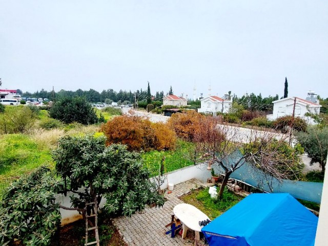 Doppelhaushälfte zum Verkauf in Girne Karaoğlanoğlu (in der Nähe von Gau)