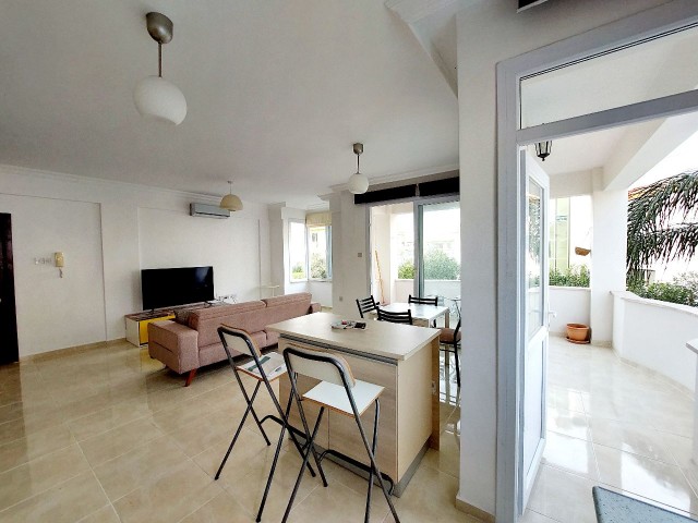 1+1 spacious flat for sale in Kyrenia Alsancak