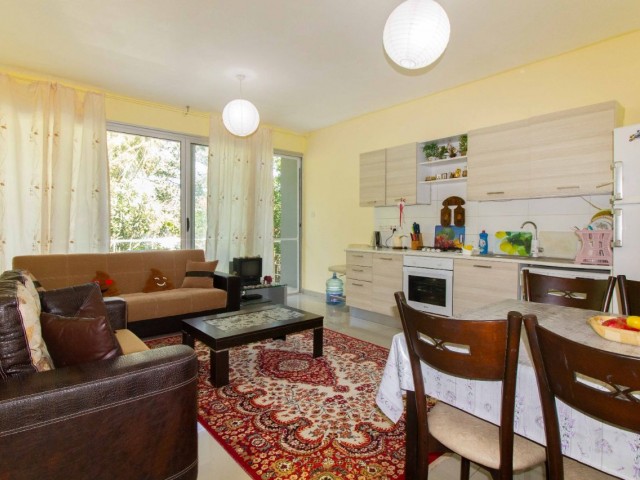 1+1 flat with terrace and garden for sale in Girne Karaoğlanoğlu