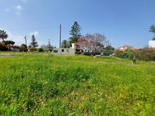 LAND 100 m from the sea for sale in Kyrenia Alsancak, 553 M2