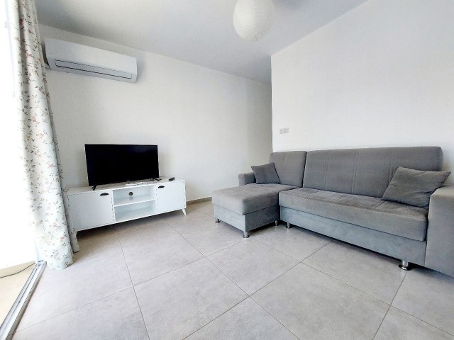 2+1 flat for rent in Kyrenia center (Pia bella side)
