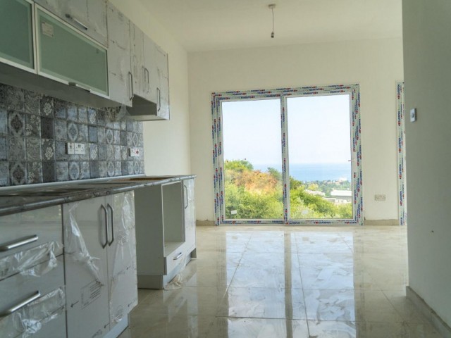 2 + 1 Kyrenia Lapta (80 M2) ** 