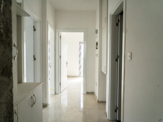 2+1 Girne Lapta (80 M2) ** 