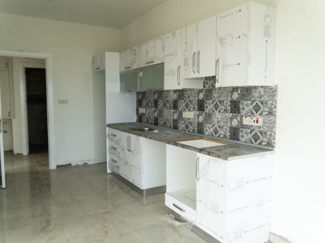 2+1 Girne Lapta (80 M2) ** 