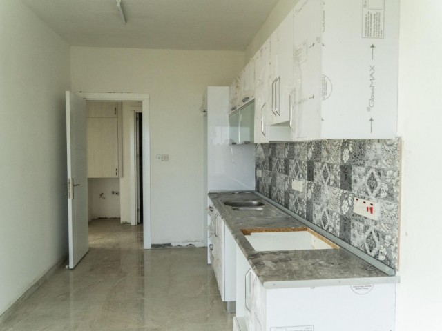 2 + 1 Kyrenia Lapta (80 M2) ** 