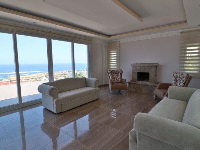 Esentepe, villa 850m2, 3+2, 360000stg ** 