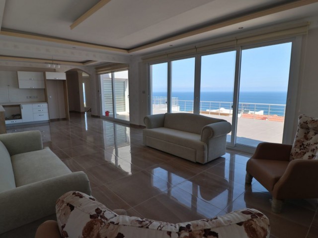 Esentepe, villa 850m2, 3+2, 360000stg ** 