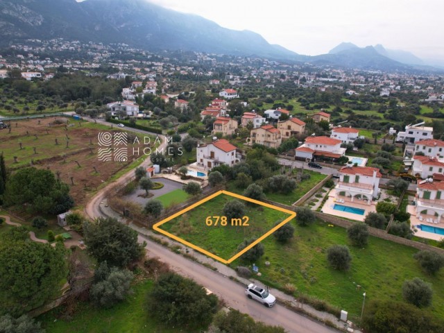 GİRNE/OZANKÖY 678M2 GRUNDSTÜCK, GEEIGNET FÜR DEN VILLENBAU