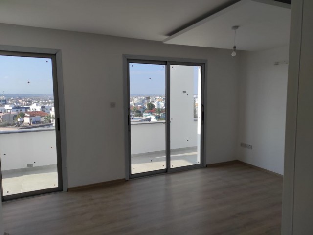 LARGE AND SPACIOUS LUXURY 2+1 PENTHOUSE FOR SALE IN GÖNYELI WITH A WONDERFUL VIEW