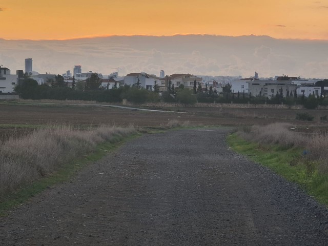 LAND FOR SALE IN GÖNYELI 