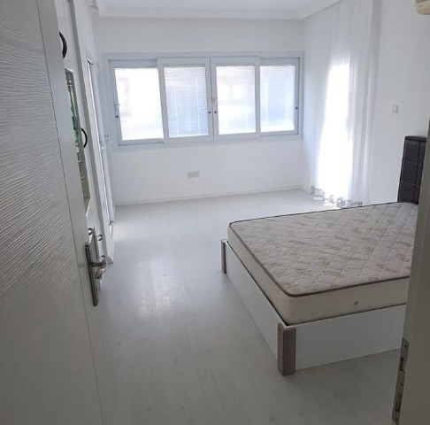 2+1 WOHNUNG ZU VERMIETEN IN GÖNYELİ