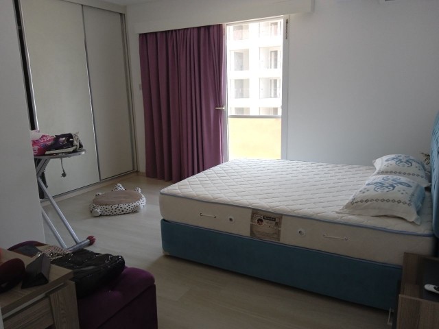 Penthouse im Zentrum von Kyrenia zu verkaufen ** 