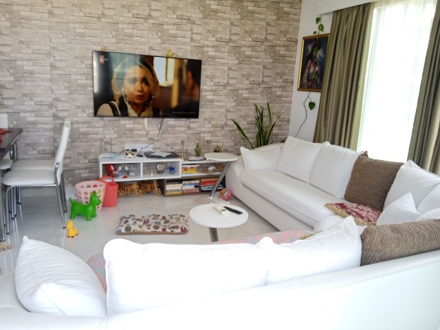 Girne merkezde satılık penthouse