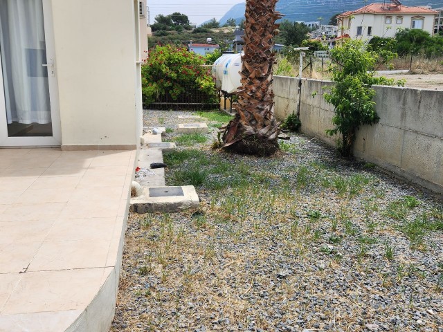 Semi Detached To Rent in Karaoğlanoğlu, Kyrenia