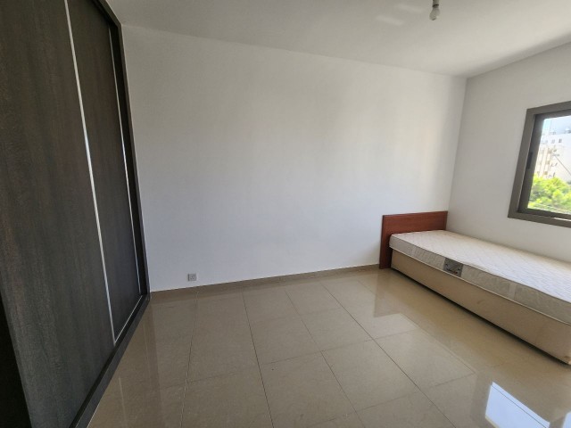 RENOVIERTE 1+1-WOHNUNG ZUM VERKAUF IN KASGARD, KYRENIA, OHNE KOSTEN, NUR FUß ZUM MEER