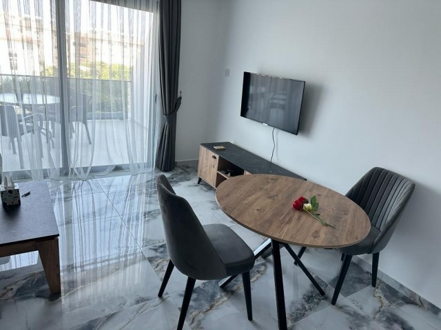 FULLY FURNISHED ON THE MAIN ROAD IN ALSANCAK FOR SALE