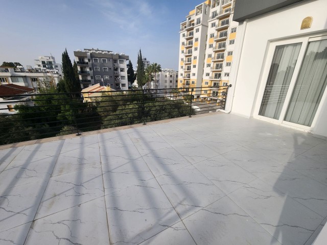 GIRNE MERKEZDE KIRALIK 4+1 PENTHOUSE