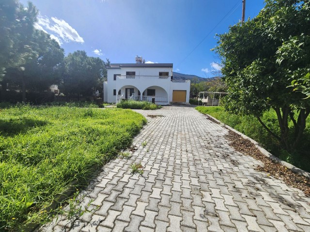 Sehr geräumige freistehende Villa in Catalkoy