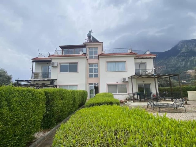 2+1 villa for sale in Karsiyaka, Girne ** 