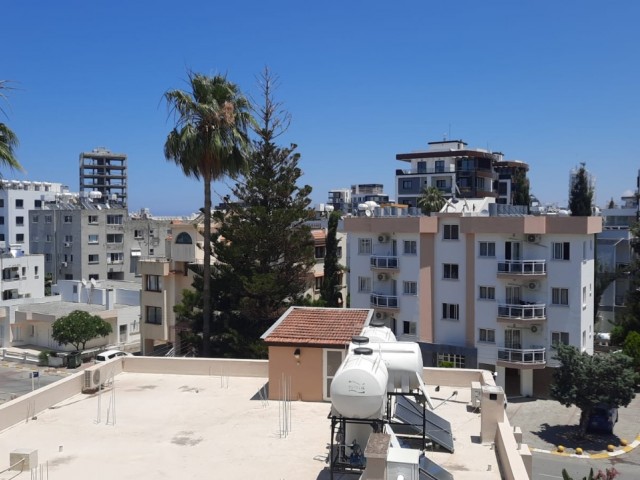 2+1 Flat for Rent in Kyrenia Center for Daily