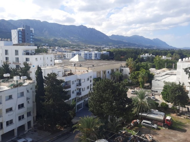 2+1 Daily Rental Apartment in Kyrenia Center